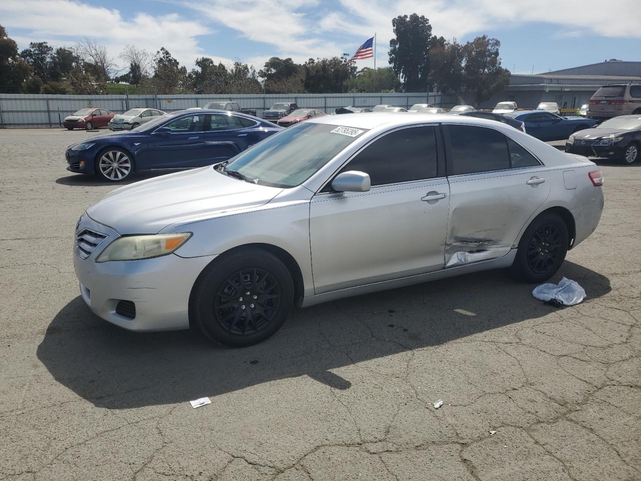 TOYOTA CAMRY BASE 2010