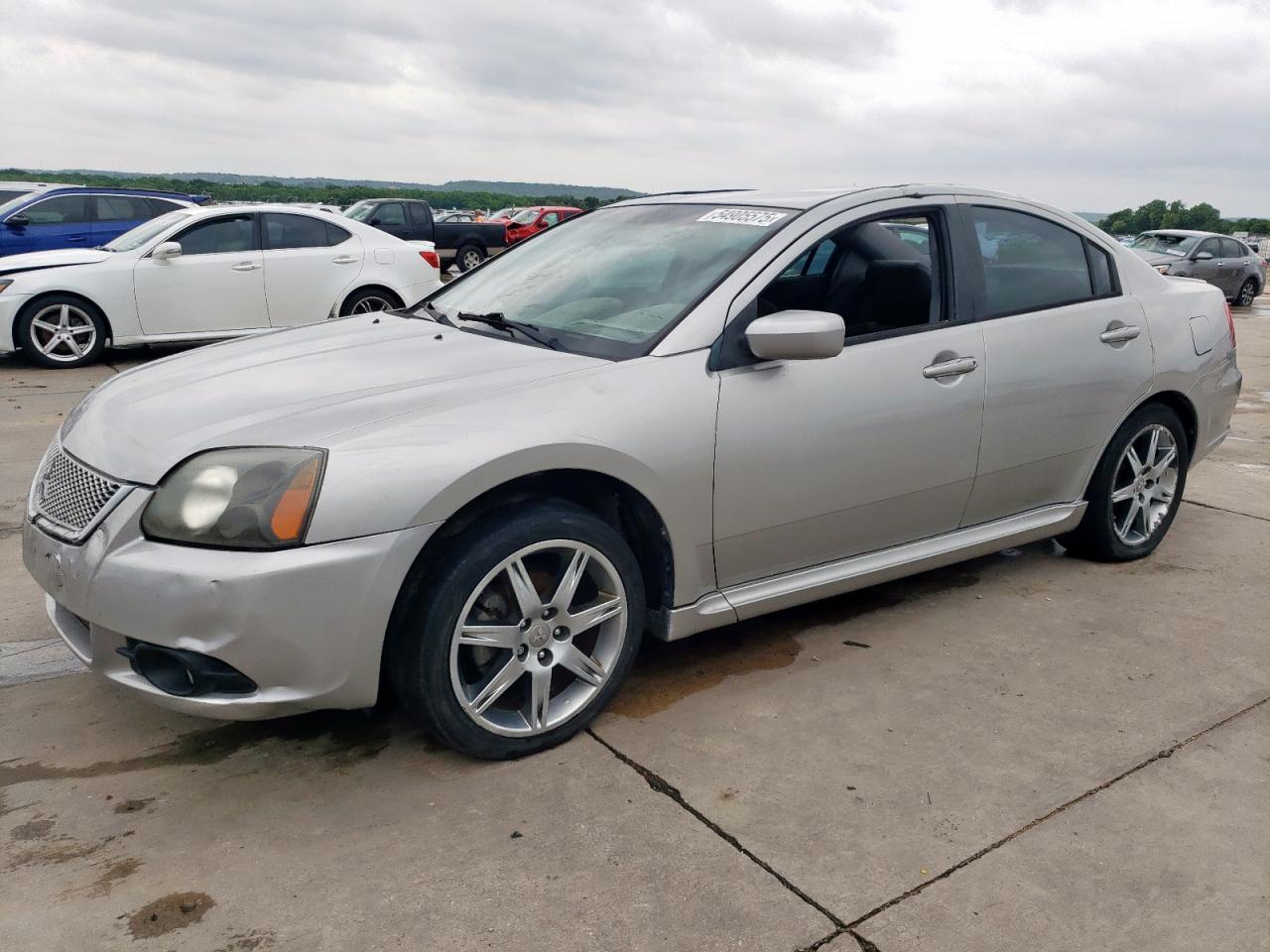 MITSUBISHI GALANT ES 2010
