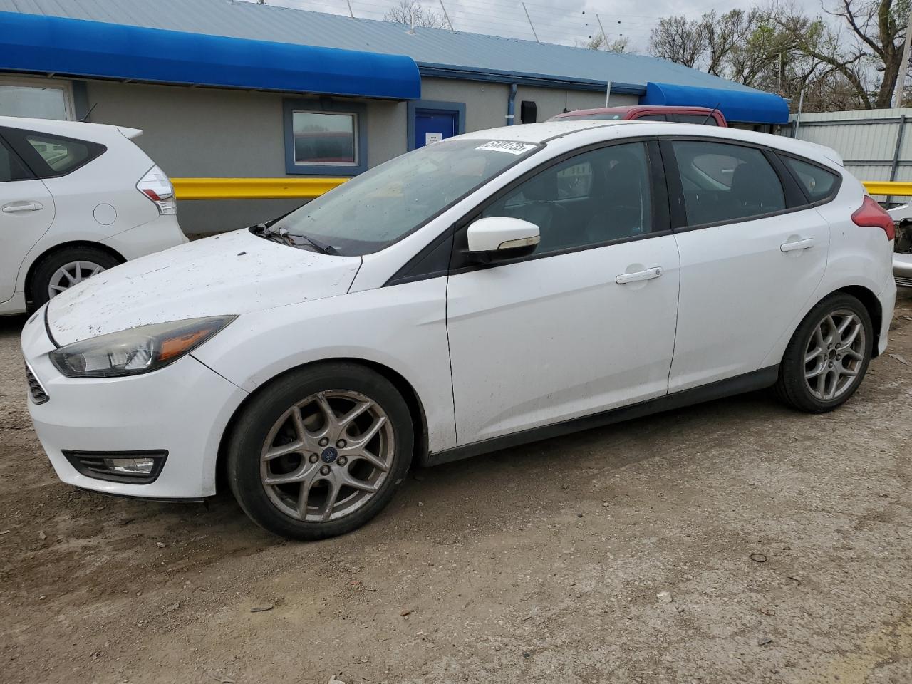 FORD FOCUS SE 2015
