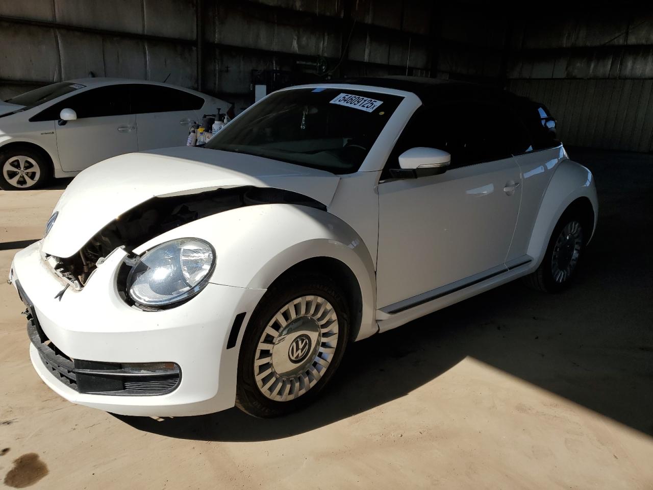 VOLKSWAGEN BEETLE 2013