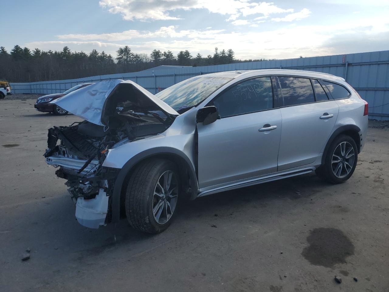VOLVO V60 CROSS 2017