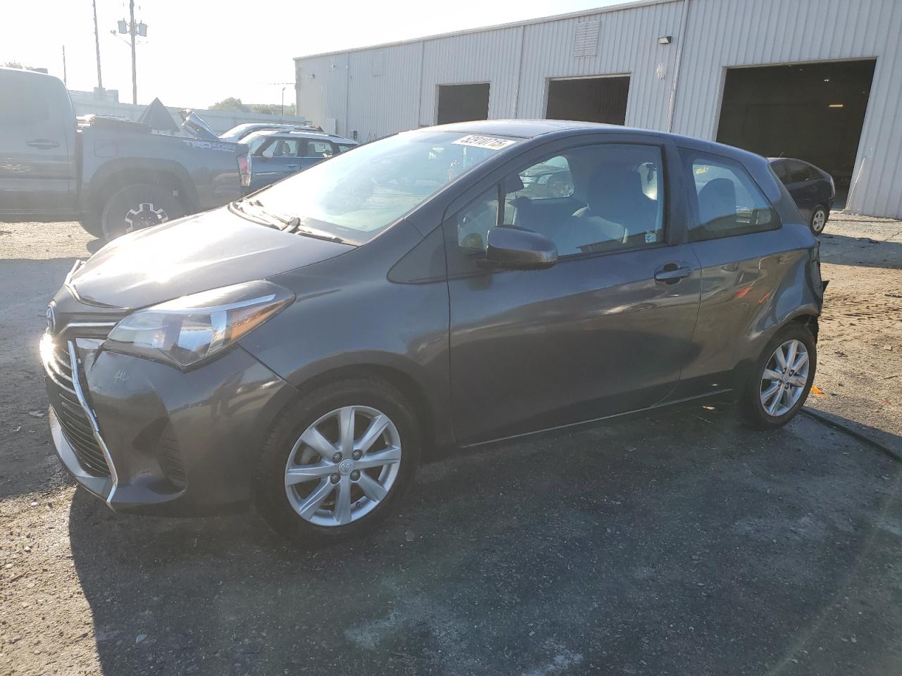 TOYOTA YARIS 2015