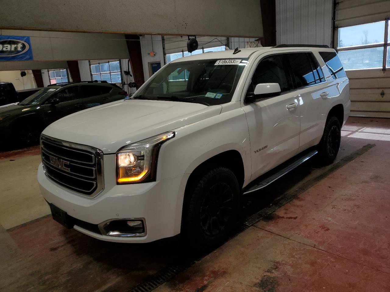 GMC YUKON SLE 2015