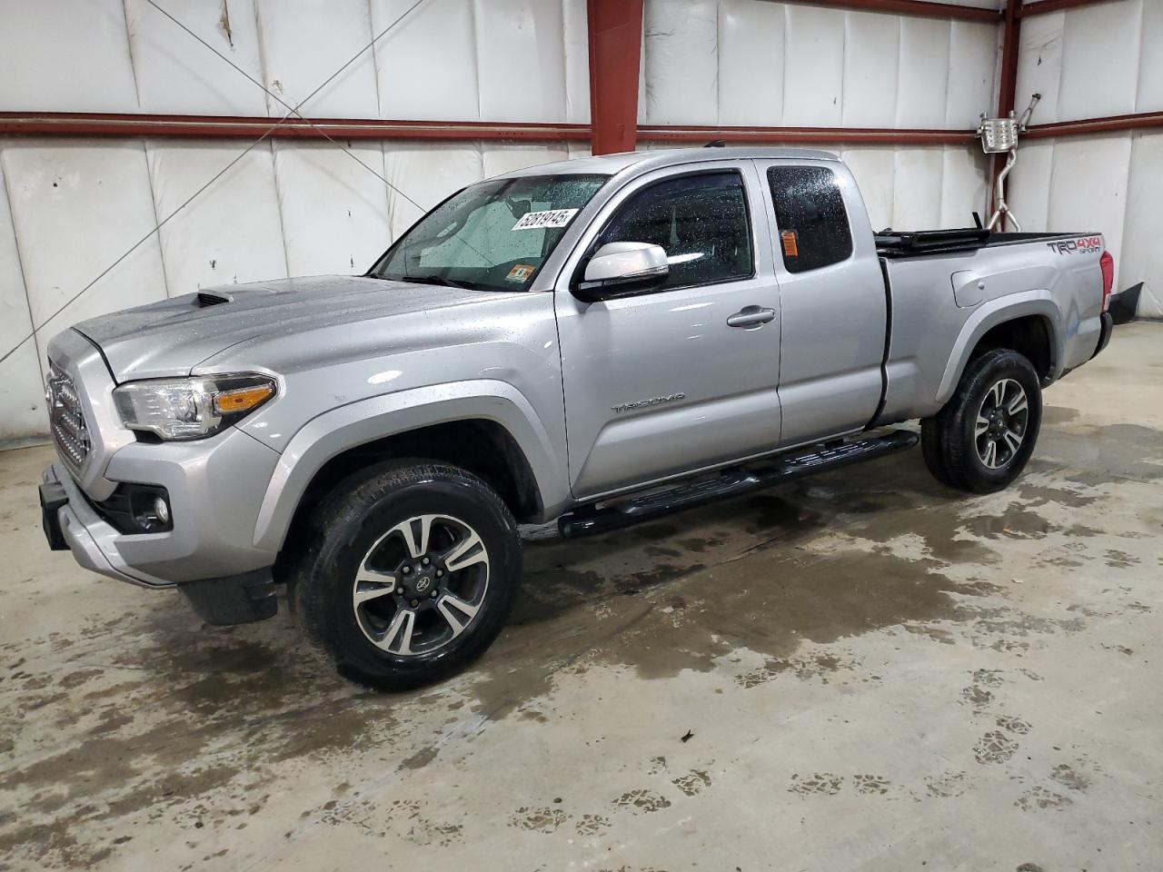 TOYOTA TACOMA ACC 2017