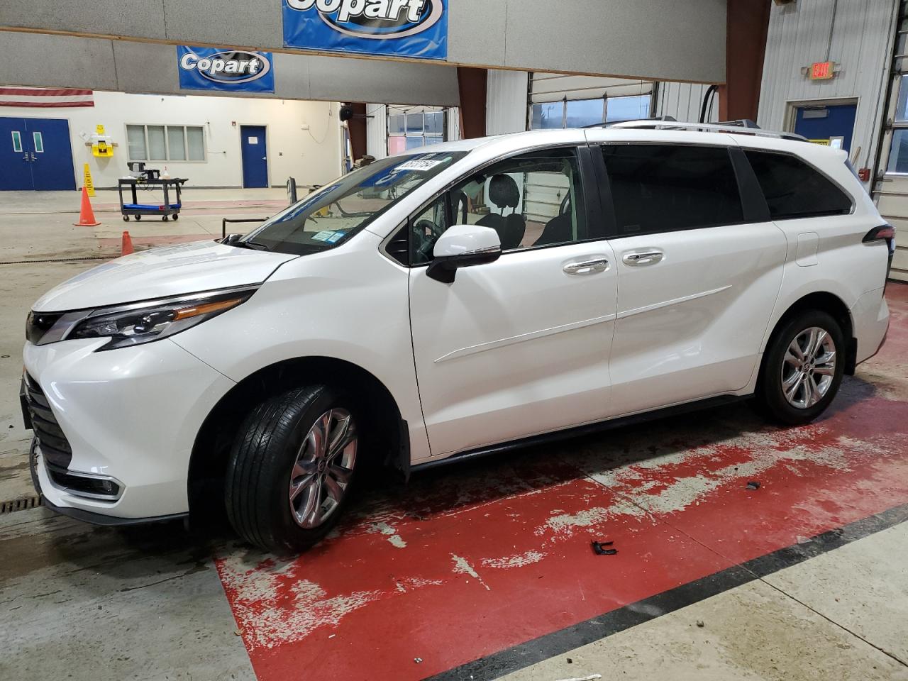 TOYOTA SIENNA LIM 2023