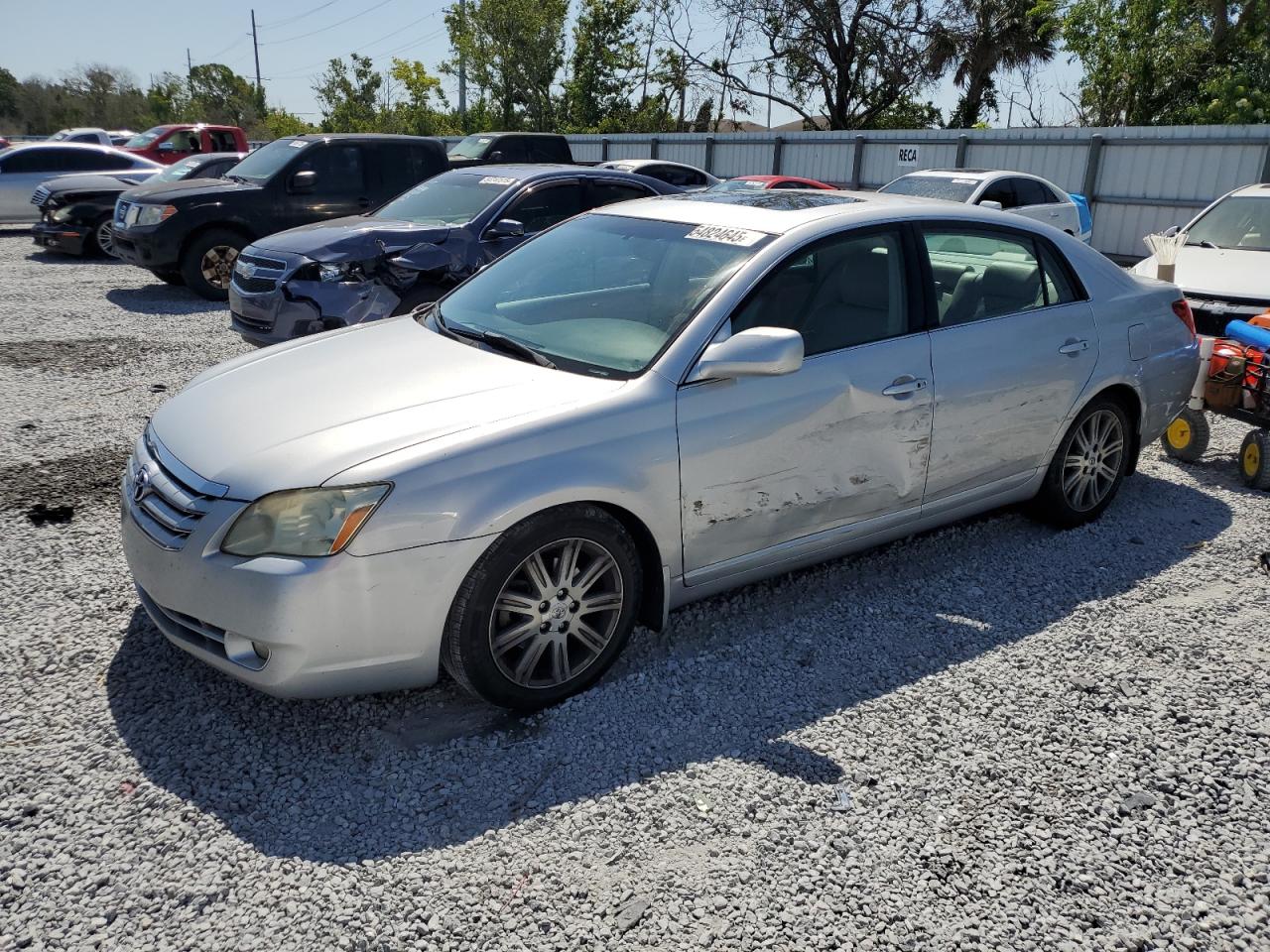 TOYOTA AVALON XL 2005