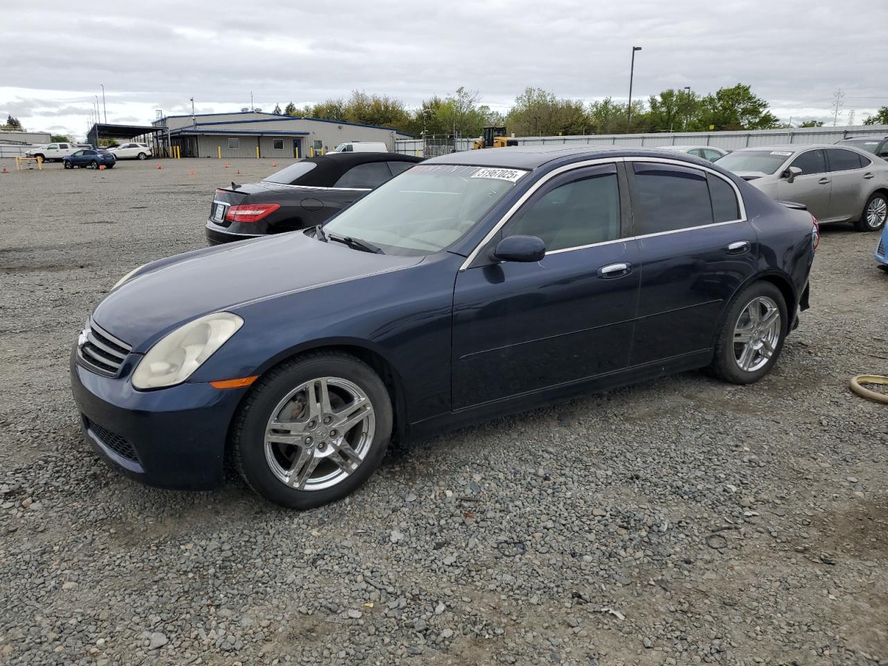 INFINITI G35 2005