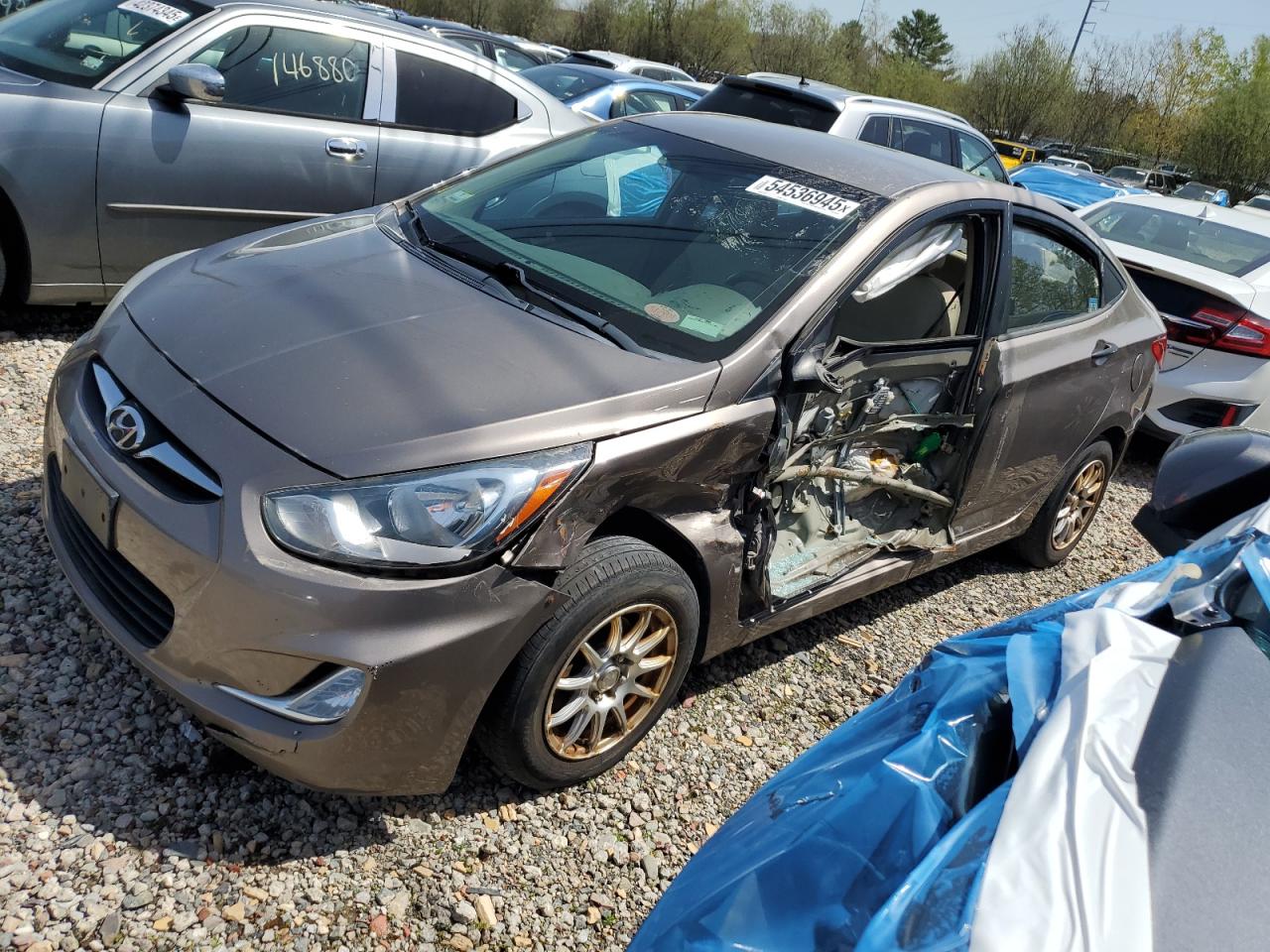 HYUNDAI ACCENT GLS 2012