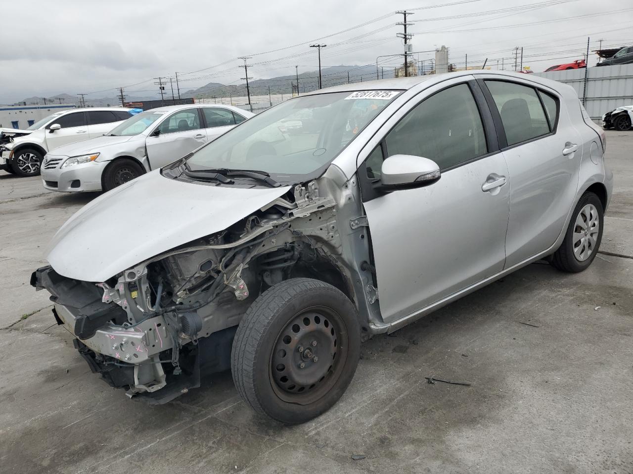 TOYOTA PRIUS C 2012