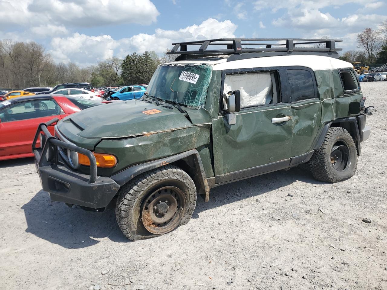 TOYOTA FJ CRUISER 2011
