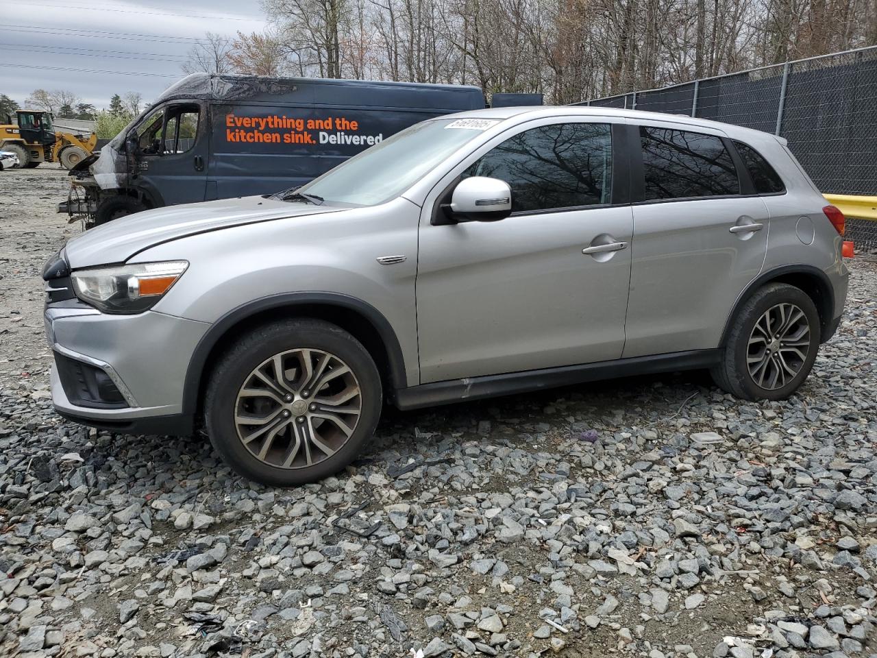 MITSUBISHI OUTLANDER 2019