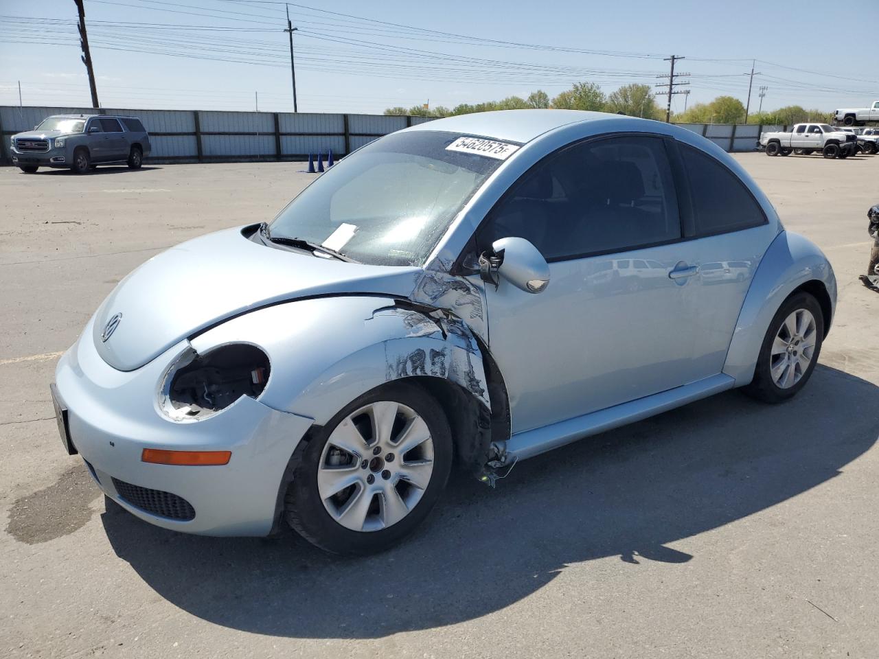 VOLKSWAGEN NEW BEETLE 2010