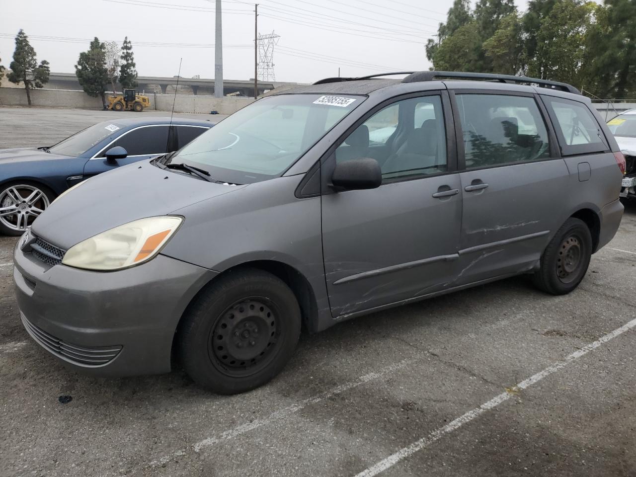 TOYOTA SIENNA CE 2005
