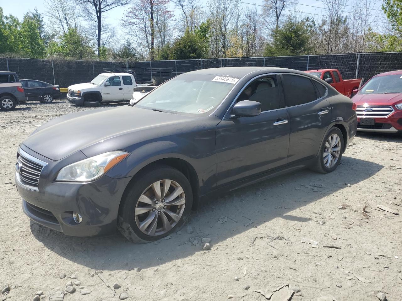 INFINITI M37 X 2011
