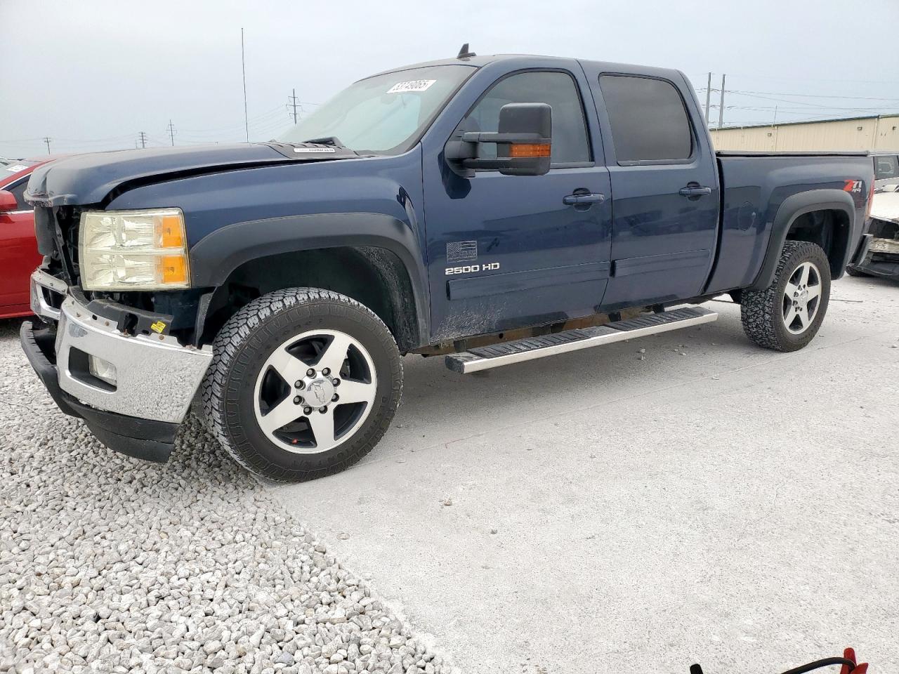 CHEVROLET SILVERADO 2011