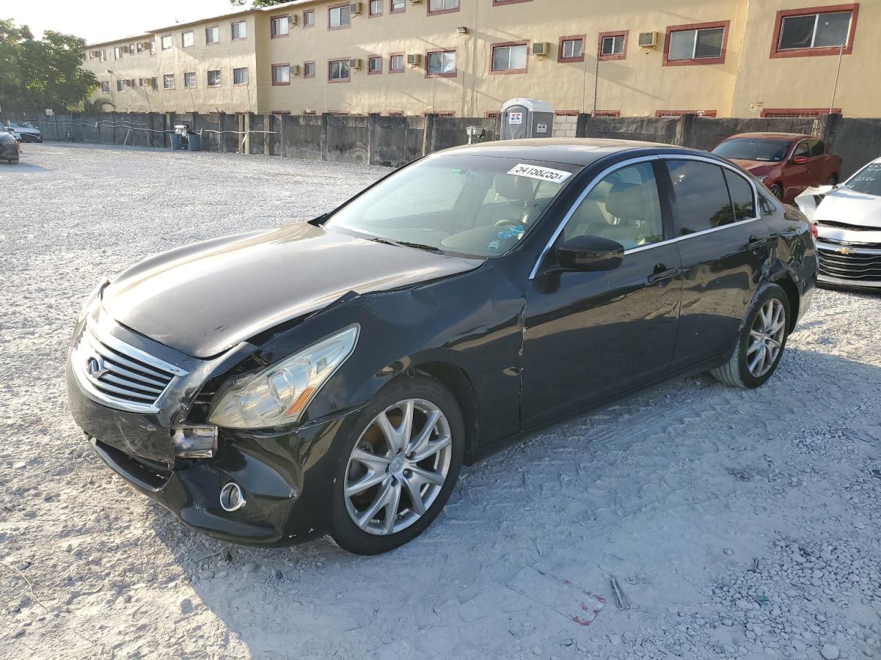 INFINITI G37 2011