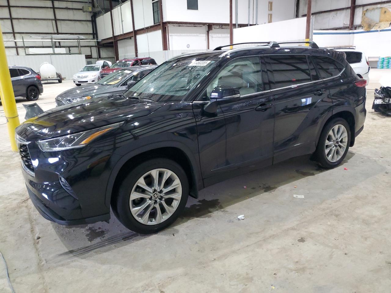 TOYOTA HIGHLANDER 2023