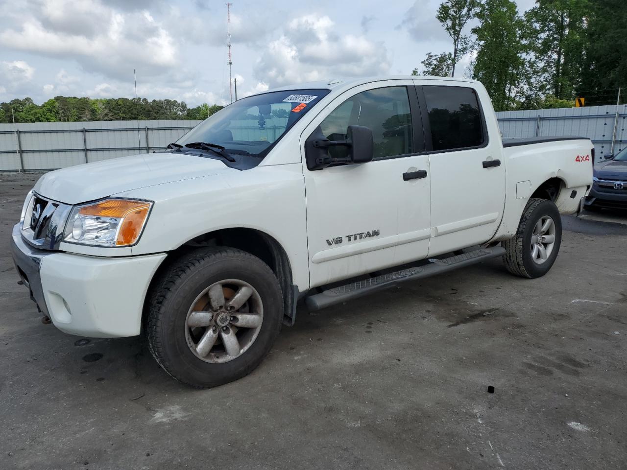 NISSAN TITAN S 2014