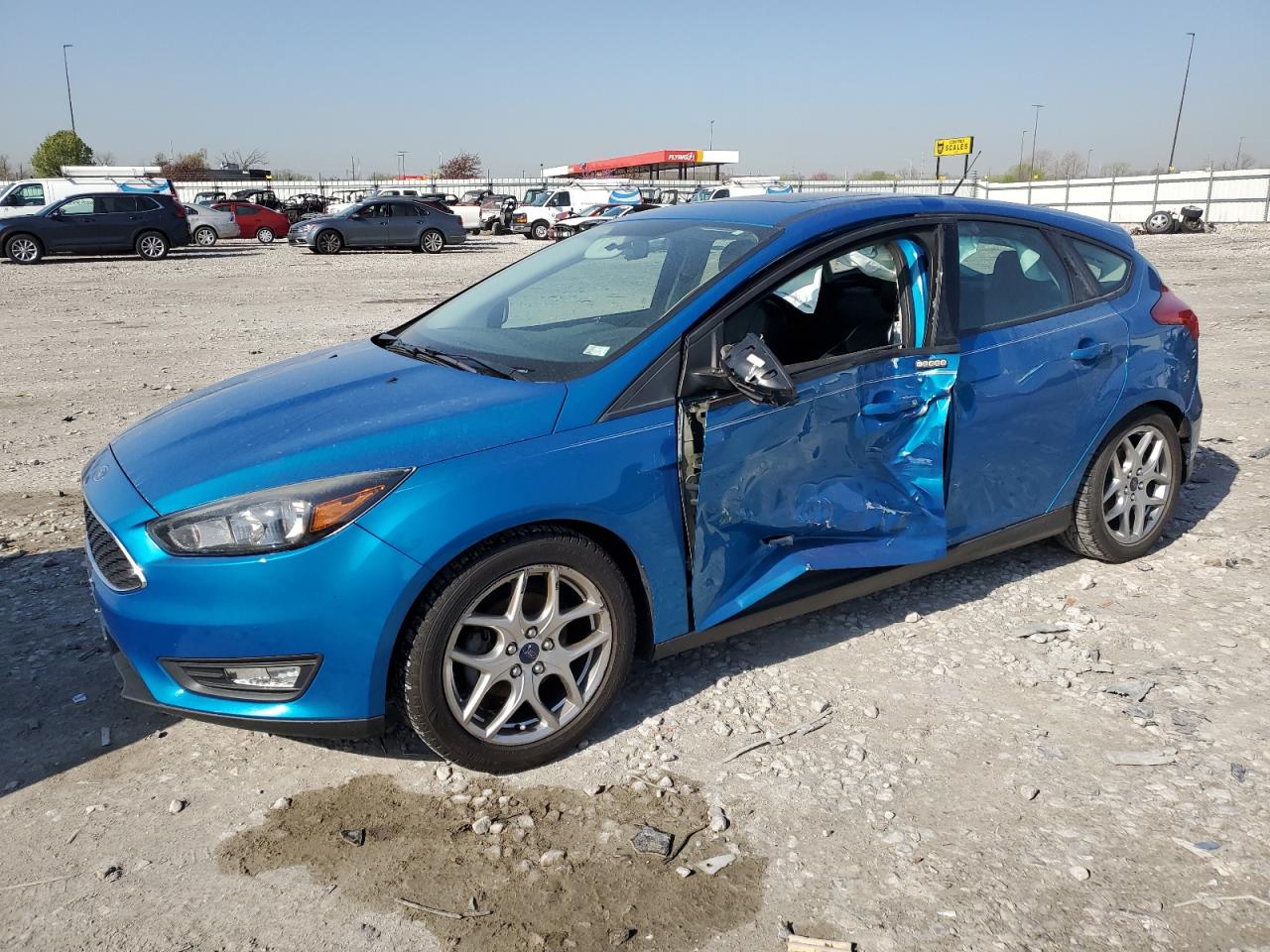 FORD FOCUS SE 2015