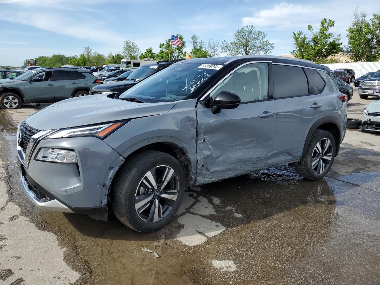 NISSAN ROGUE PLAT 2022