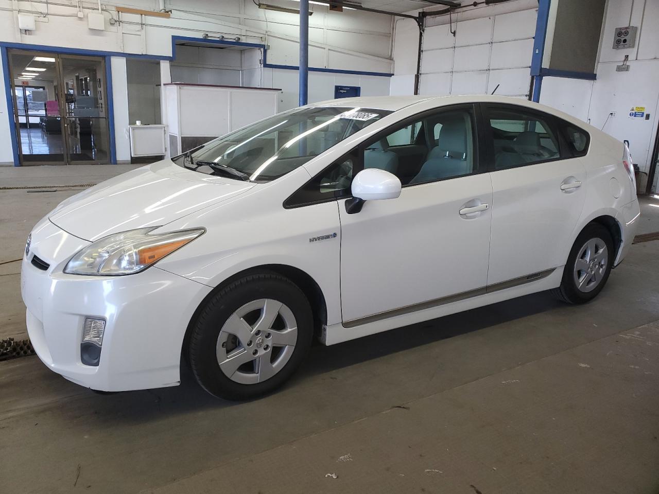 TOYOTA PRIUS 2010