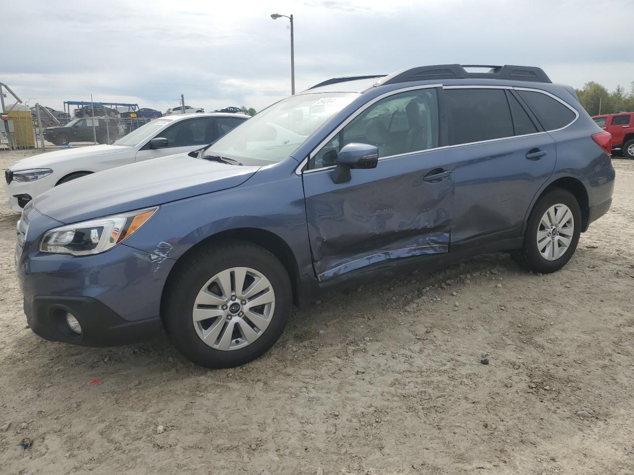 SUBARU OUTBACK 2. 2016