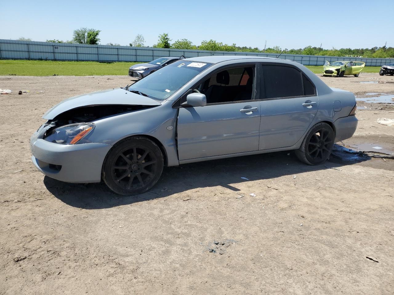 MITSUBISHI LANCER ES 2005