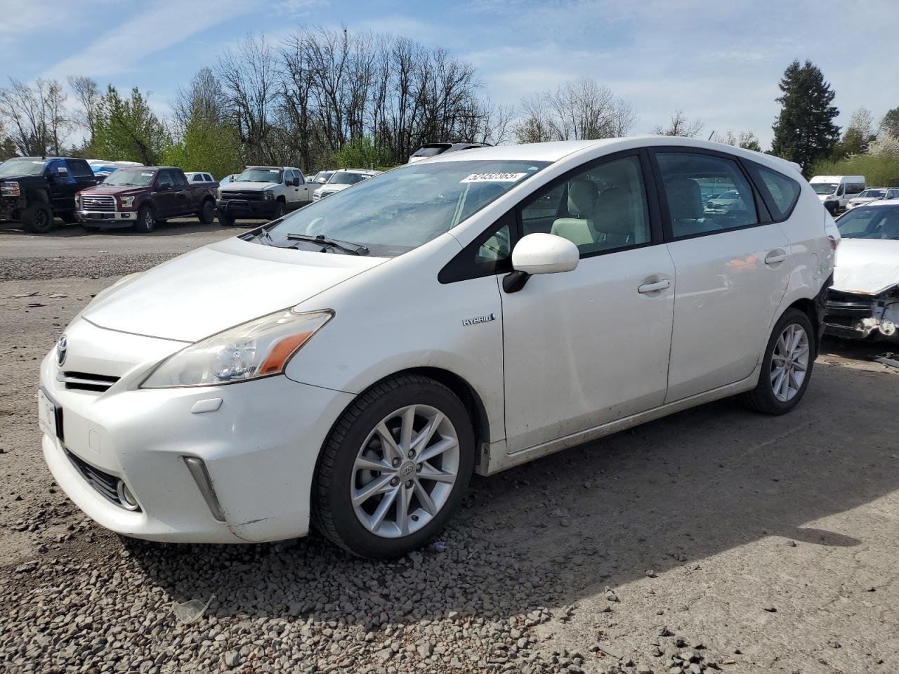 TOYOTA PRIUS V 2012