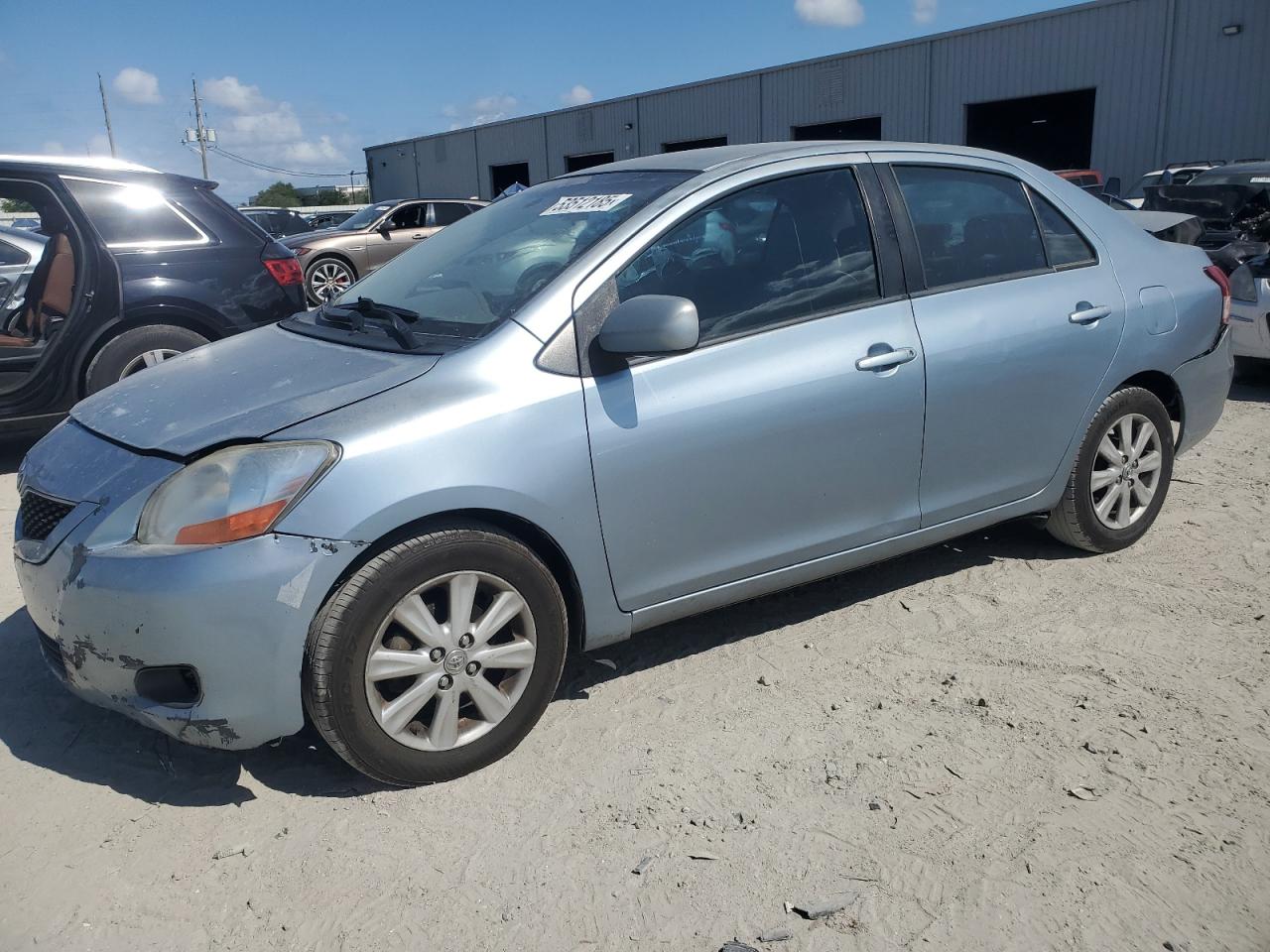 TOYOTA YARIS 2009