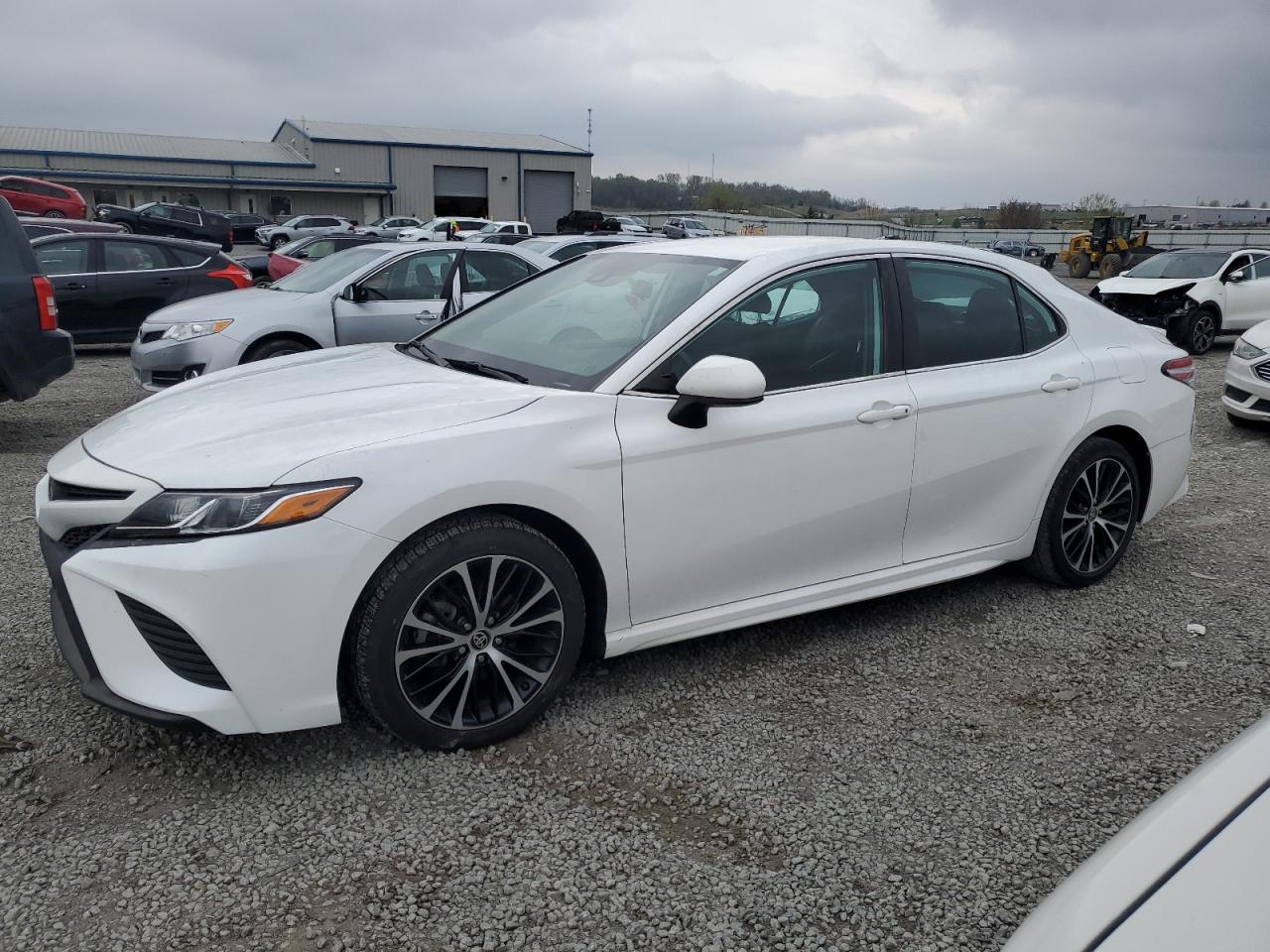 TOYOTA CAMRY SE 2020