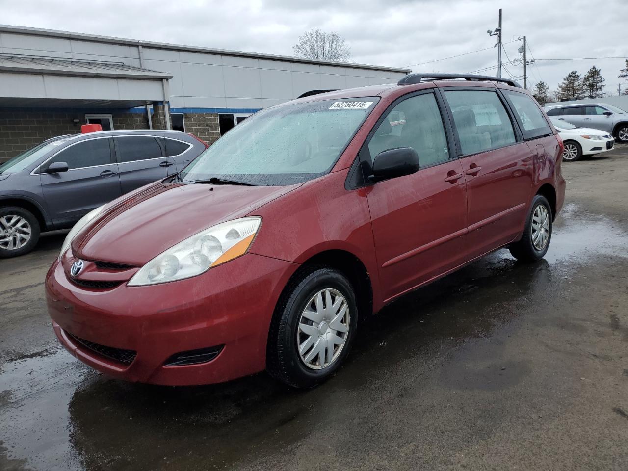 TOYOTA SIENNA CE 2010