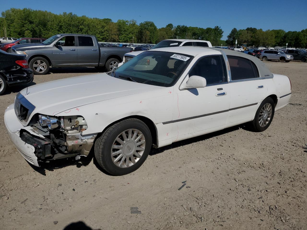 LINCOLN TOWN CAR S 2005