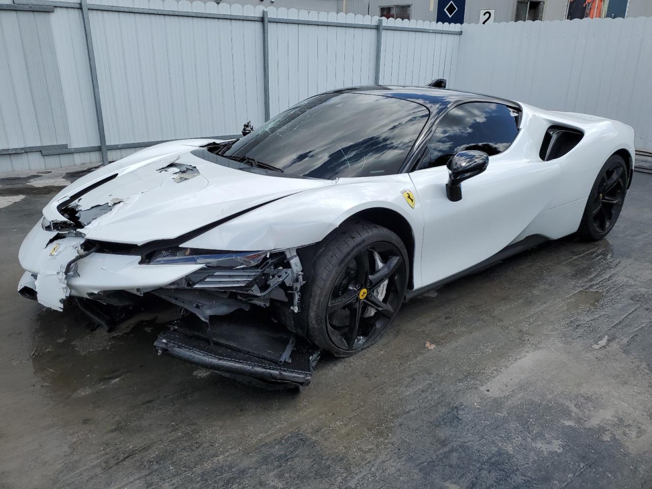 FERRARI SF 90 STRA 2021