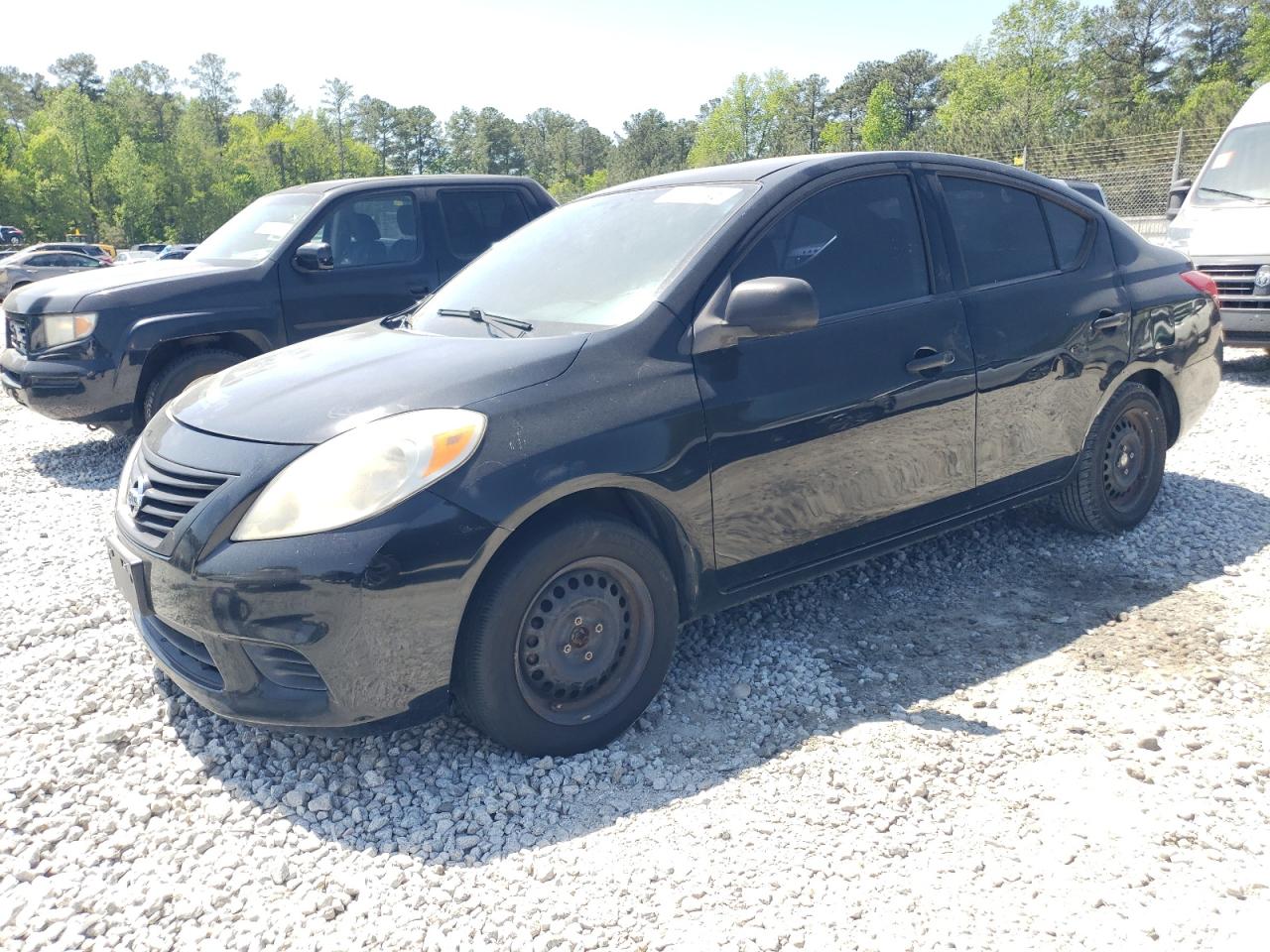 NISSAN VERSA S 2012