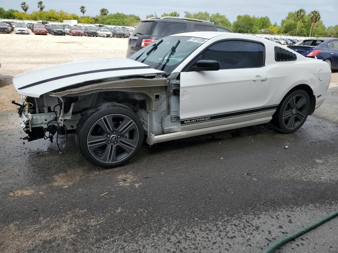 FORD MUSTANG 2013