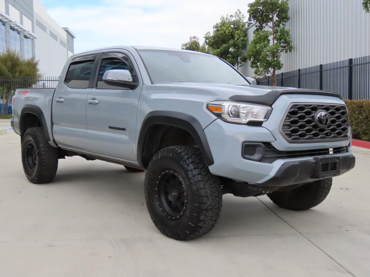 TOYOTA TACOMA DOU 2019