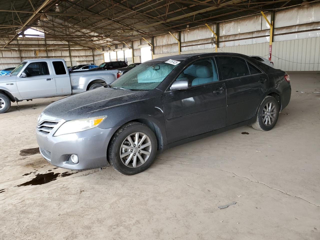 TOYOTA CAMRY BASE 2011