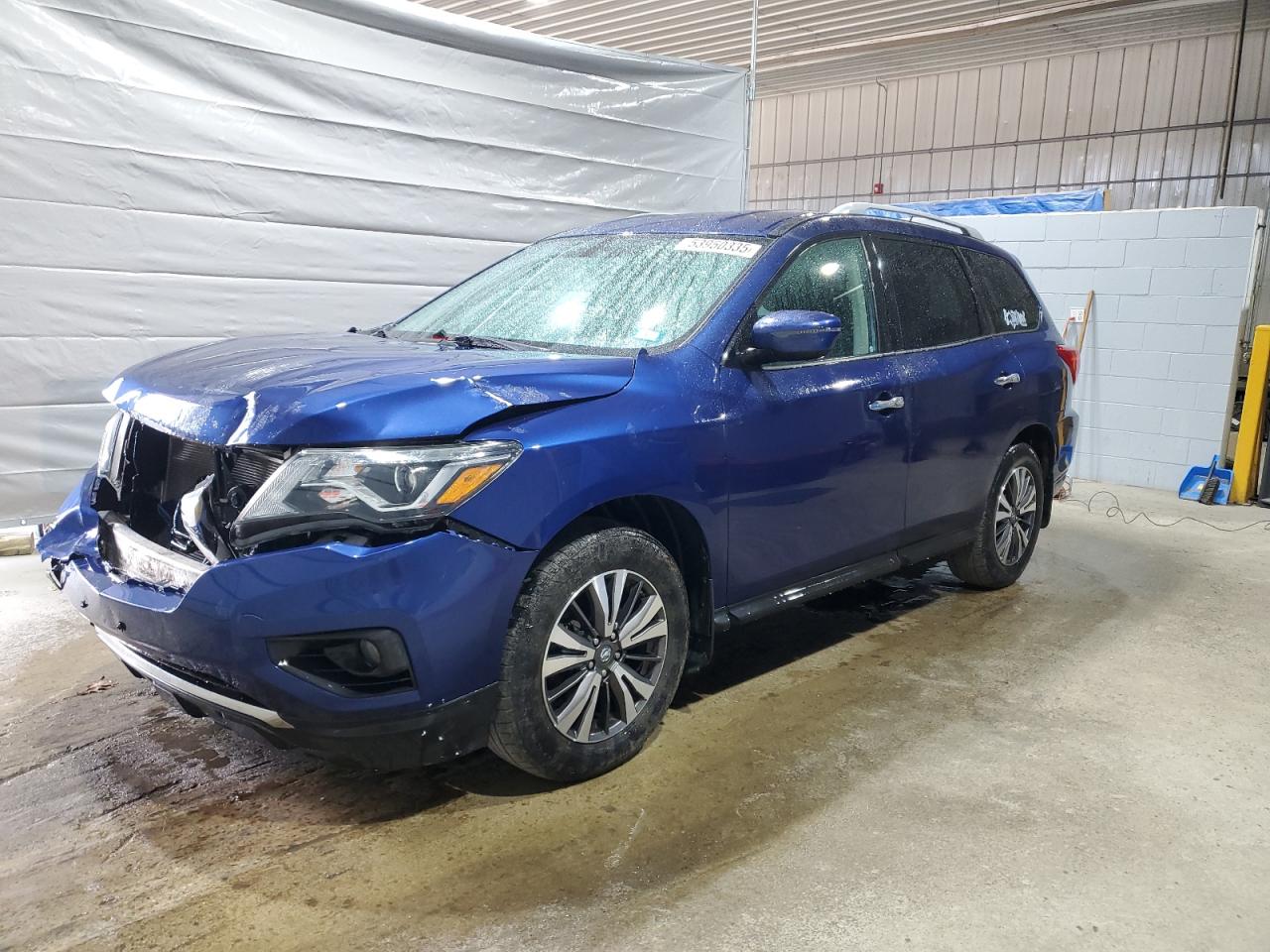 NISSAN PATHFINDER 2017