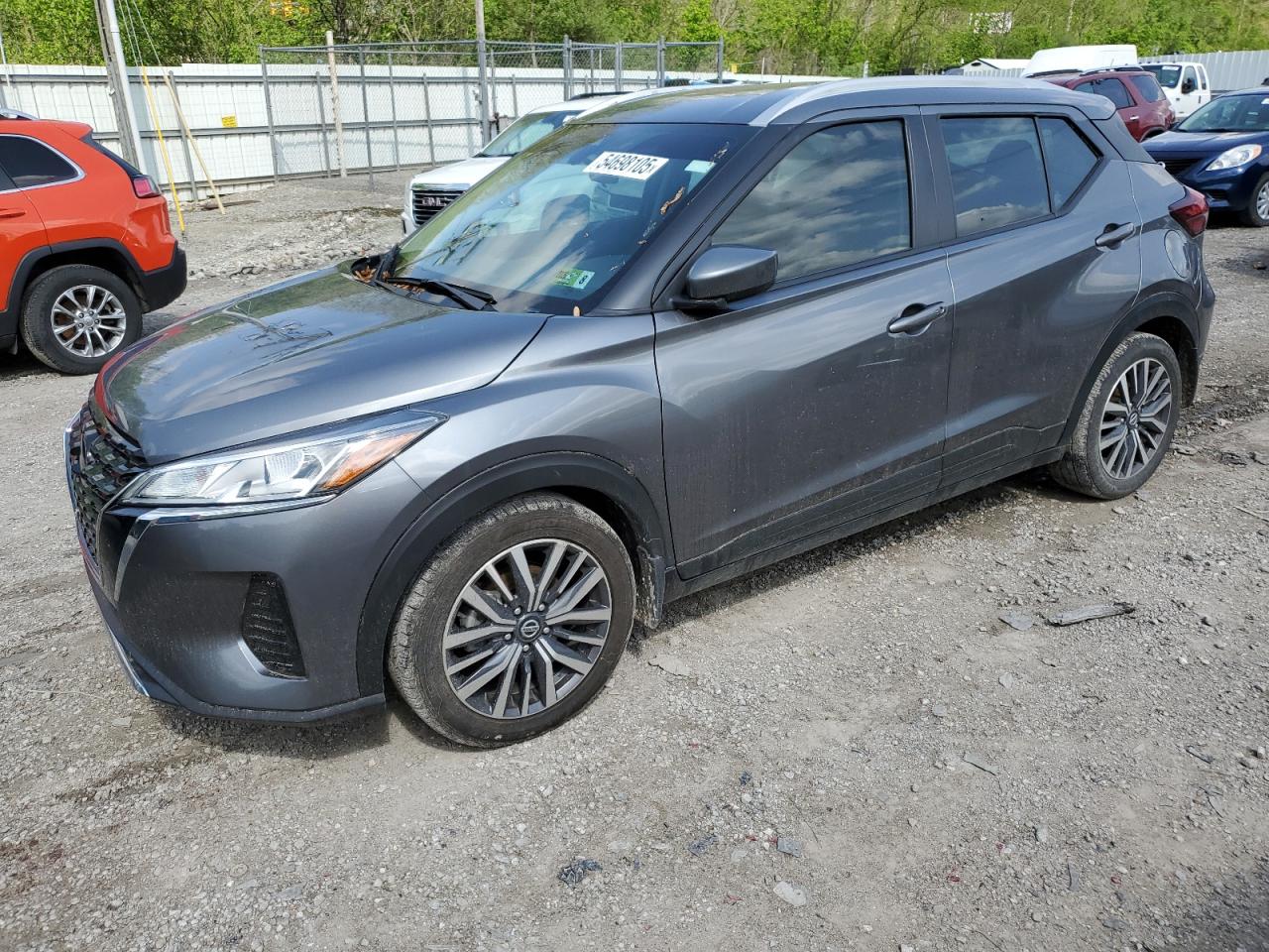 NISSAN KICKS SV 2021