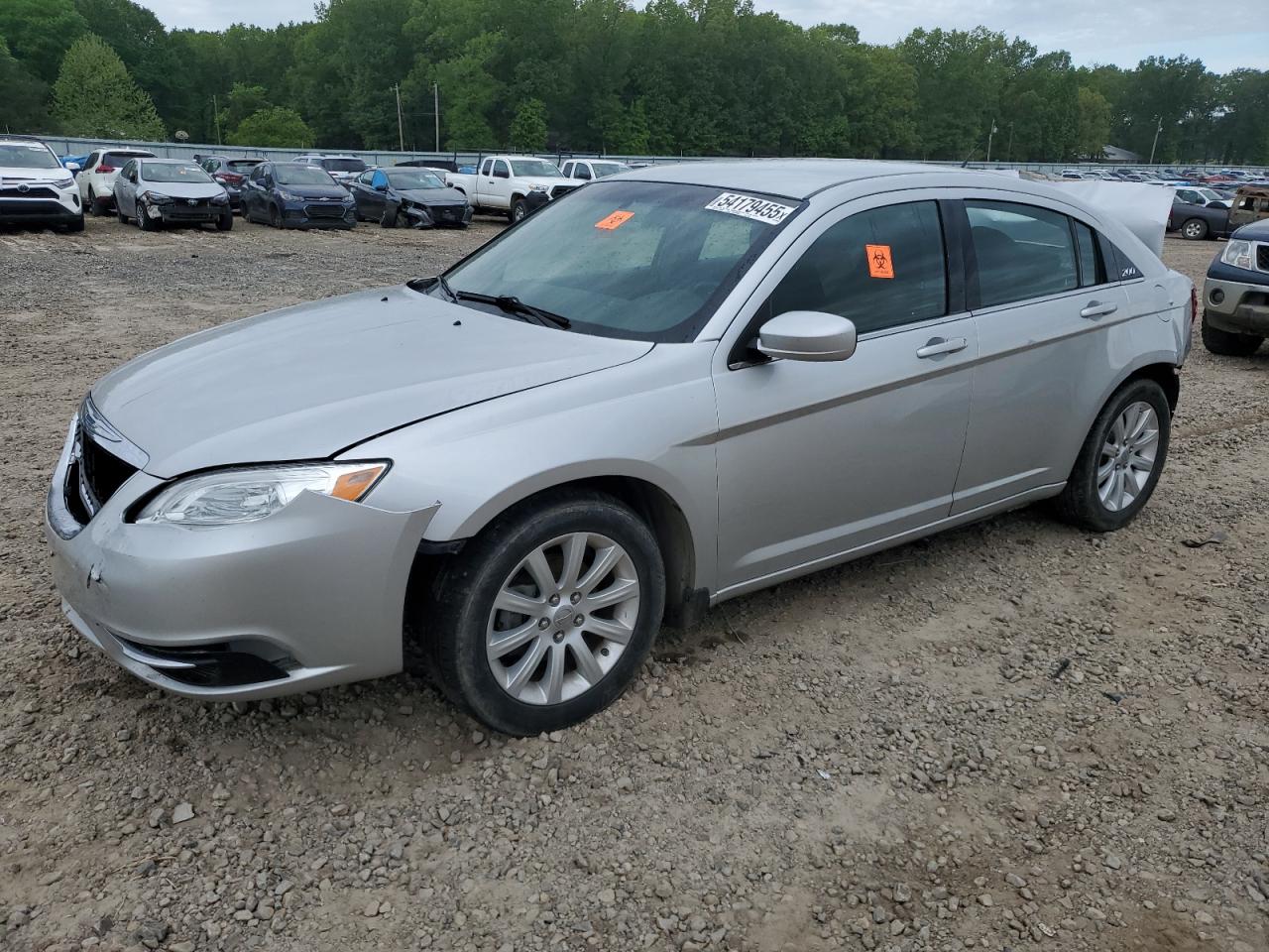 CHRYSLER 200 TOURIN 2012