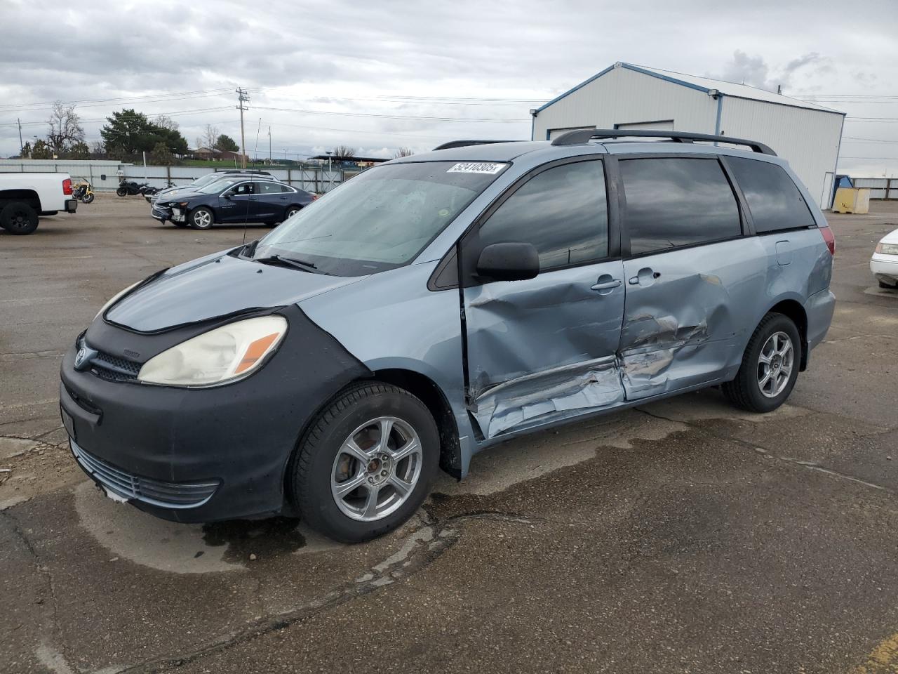 TOYOTA SIENNA CE 2004