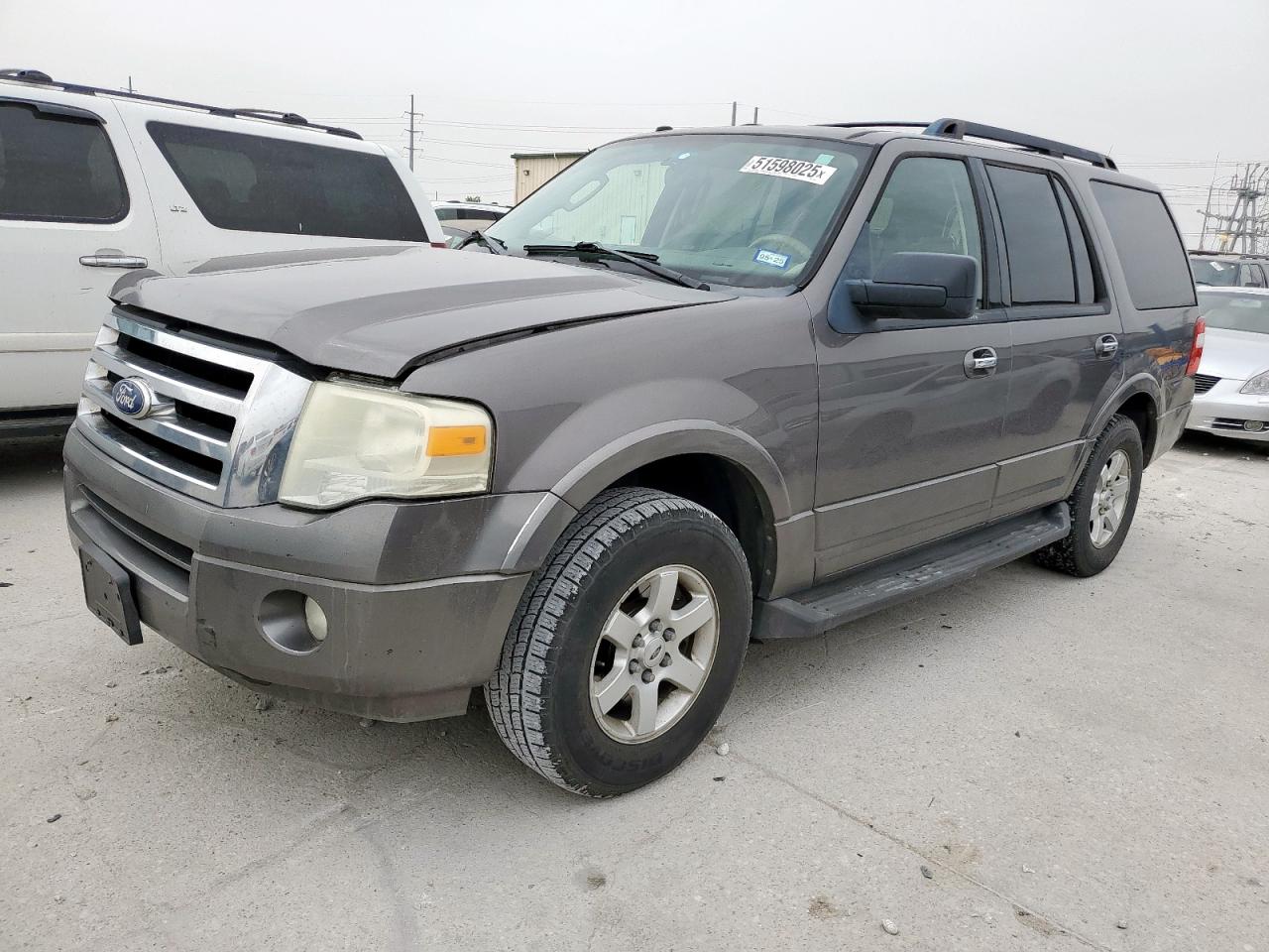 FORD EXPEDITION 2010