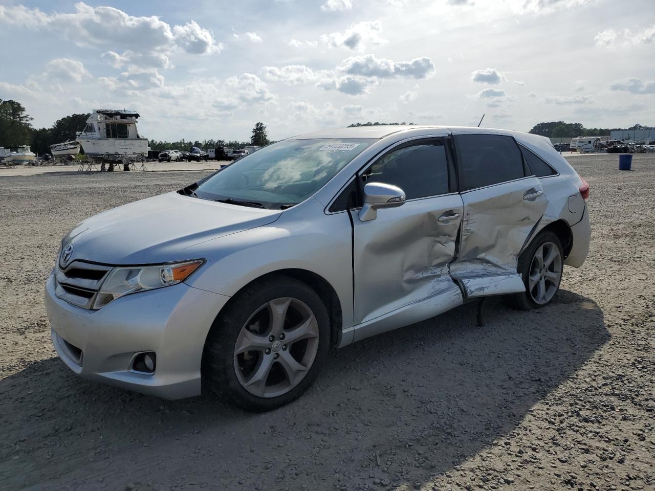 TOYOTA VENZA LE 2013