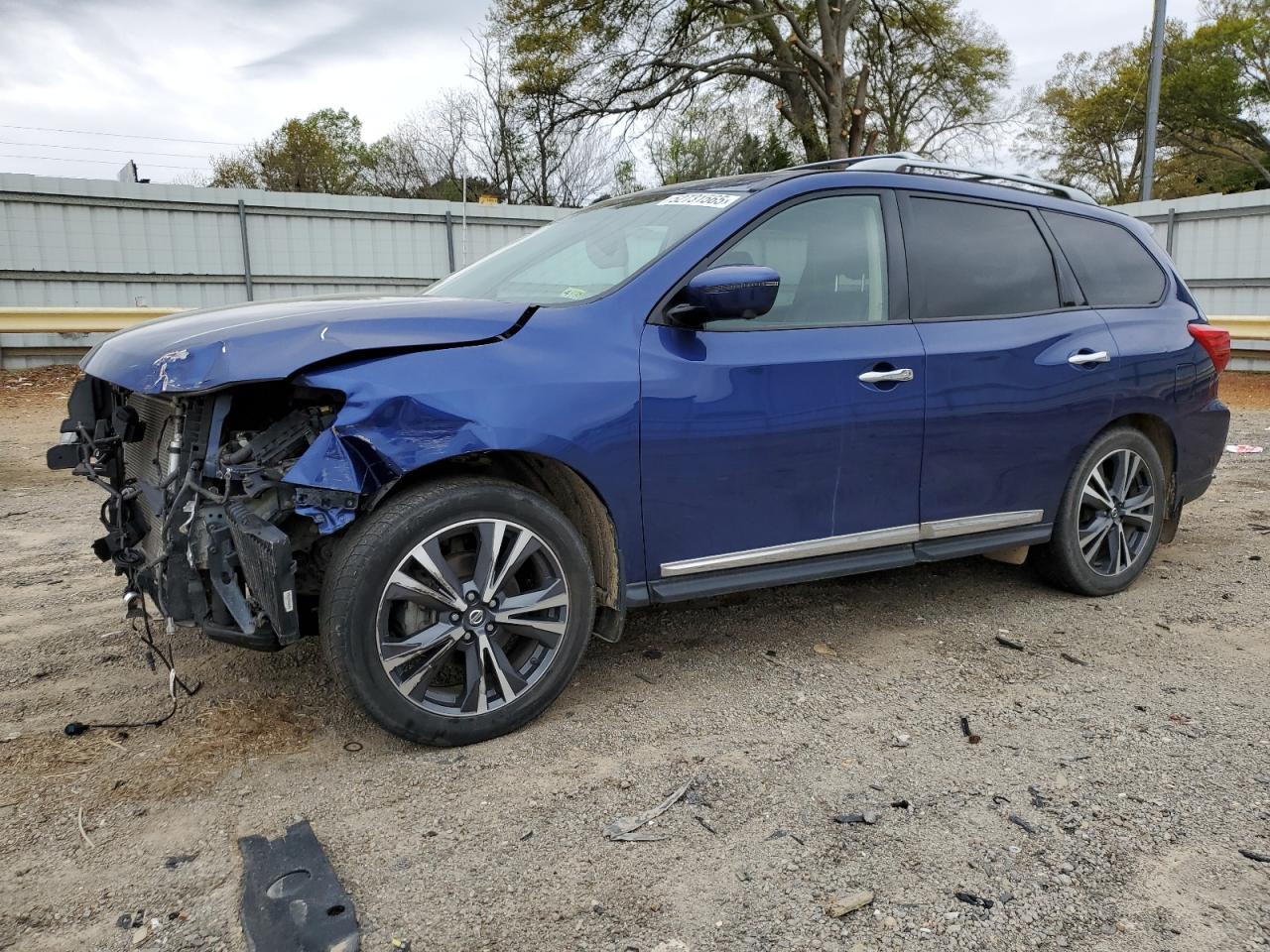 NISSAN PATHFINDER 2020