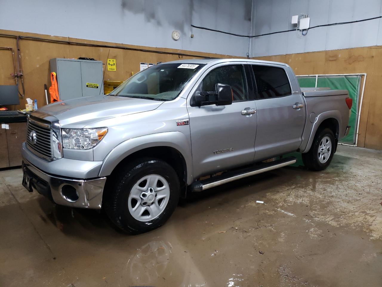 TOYOTA TUNDRA CRE 2011