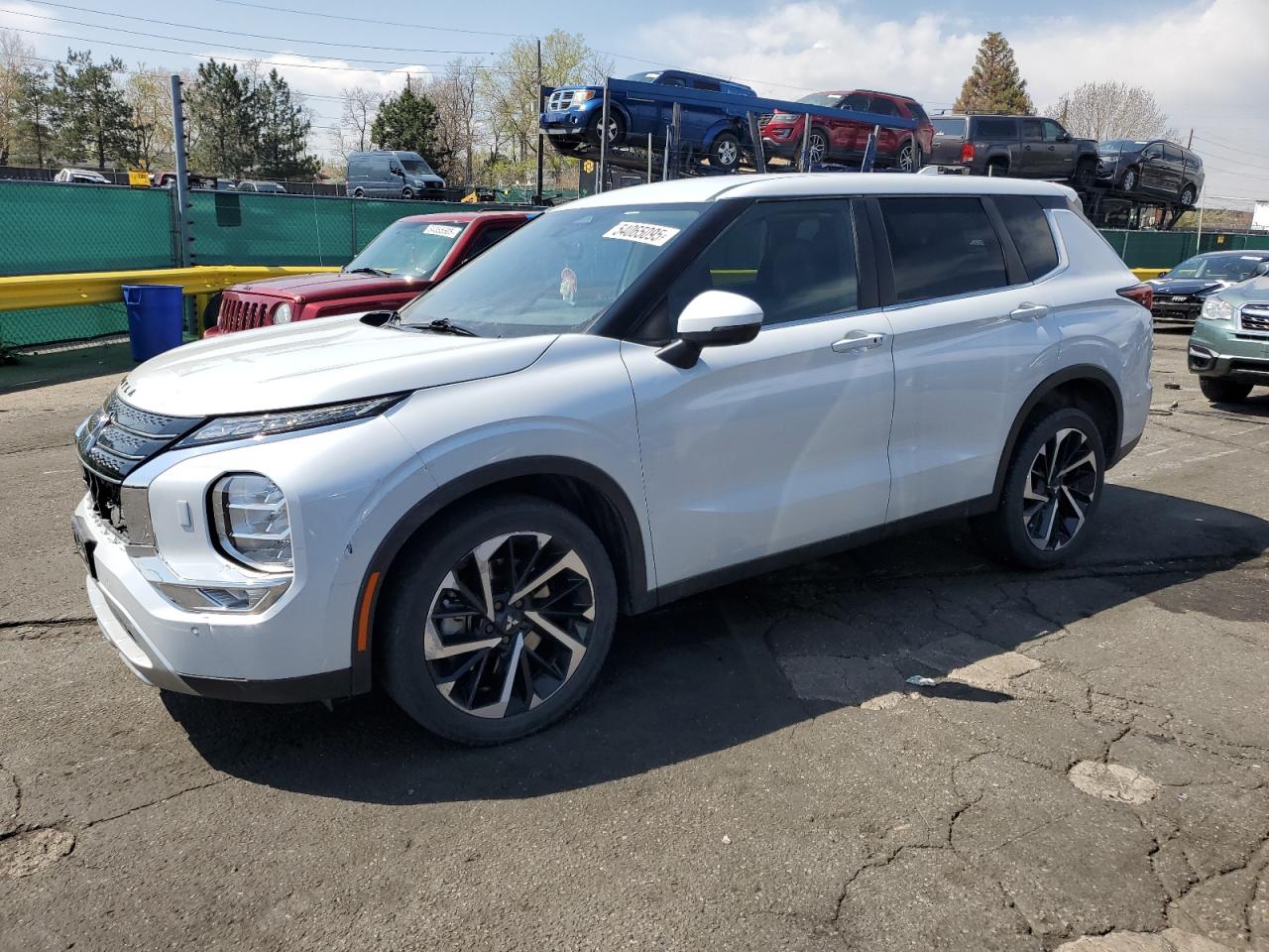 MITSUBISHI OUTLANDER 2022