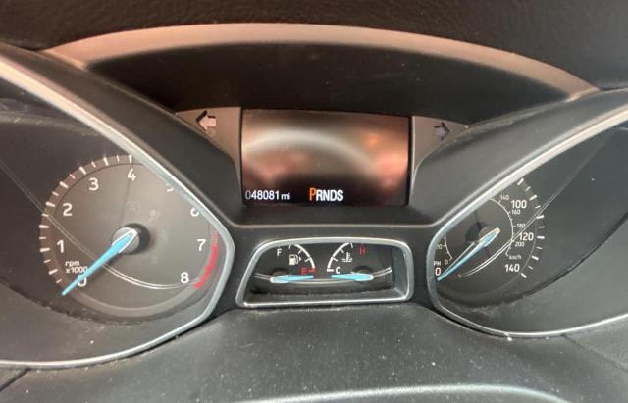 FORD FOCUS SE 2017