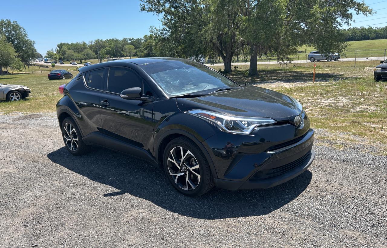 TOYOTA C-HR XLE 2018
