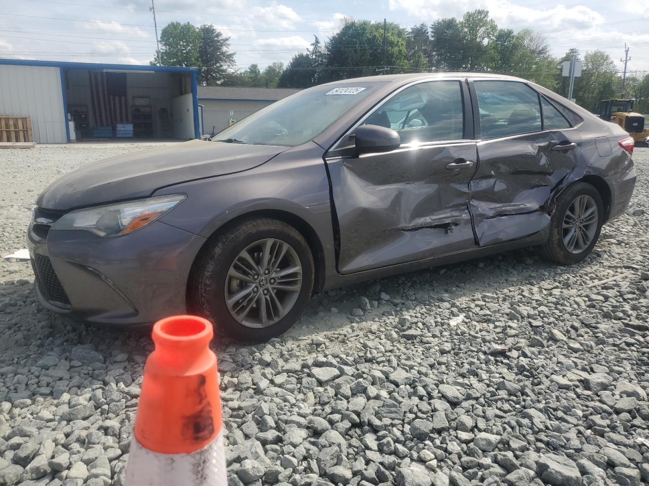 TOYOTA CAMRY LE 2015