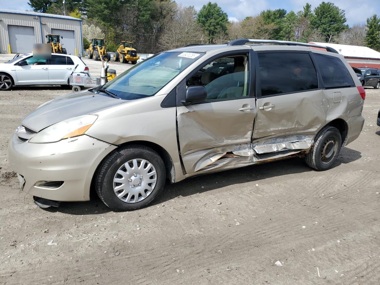 TOYOTA SIENNA CE 2007